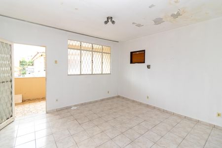 Casa para alugar com 76m², 2 quartos e sem vaga Casa para alugar com 76m², 2 quartos e sem vagaSala