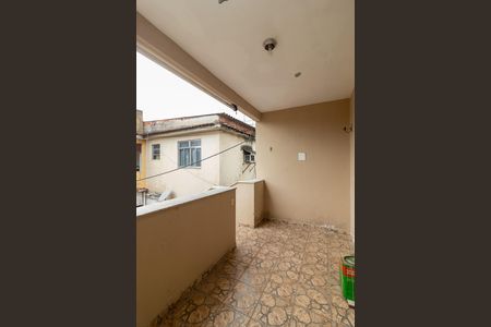 Casa para alugar com 76m², 2 quartos e sem vaga Casa para alugar com 76m², 2 quartos e sem vagaVaranda