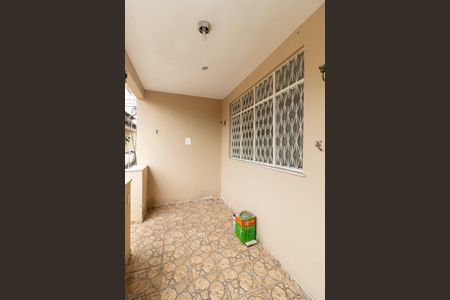 Casa para alugar com 76m², 2 quartos e sem vaga Casa para alugar com 76m², 2 quartos e sem vagaVaranda