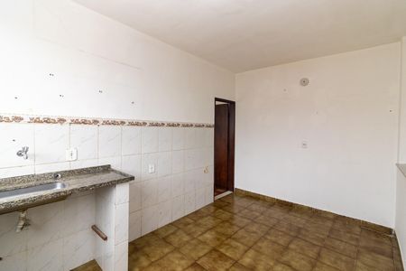 Casa para alugar com 76m², 2 quartos e sem vaga Casa para alugar com 76m², 2 quartos e sem vagaCozinha e Área de Serviço
