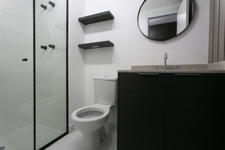 Studio para alugar com 28m², 1 quarto e sem vaga Studio para alugar com 28m², 1 quarto e sem vagaBanheiro