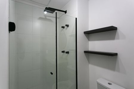 Studio para alugar com 28m², 1 quarto e sem vaga Studio para alugar com 28m², 1 quarto e sem vagaBanheiro