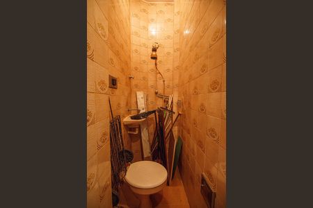Apartamento à venda com 60m², 2 quartos e 1 vaga Apartamento à venda com 60m², 2 quartos e 1 vagaBanheiro de Serviço