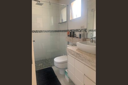 Foto 16 de casa à venda com 4 quartos, 307m² em Vila Gumercindo, São Paulo