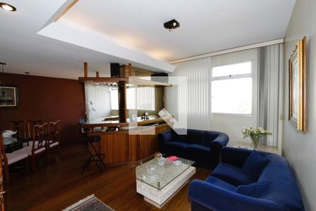 Apartamento para alugar com 140m², 4 quartos e 2 vagas