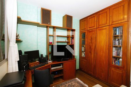 Apartamento para alugar com 140m², 4 quartos e 2 vagas