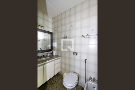 Apartamento para alugar com 140m², 4 quartos e 2 vagas