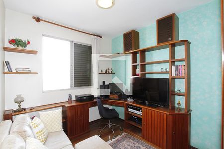 Apartamento para alugar com 140m², 4 quartos e 2 vagas