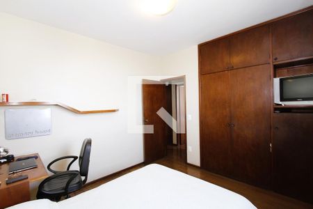 Apartamento para alugar com 140m², 4 quartos e 2 vagas