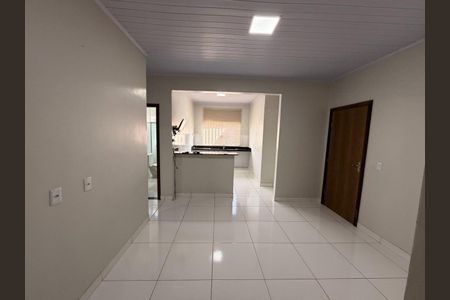 Casa para alugar com 60m², 2 quartos e 1 vaga Casa para alugar com 60m², 2 quartos e 1 vagaSala