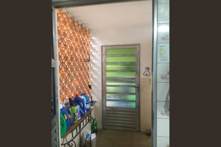 CORREDOR INTERNO de casa à venda com 4 quartos, 189m² em Vila Osasco, Osasco