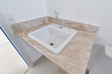 Apartamento à venda com 72m², 2 quartos e 1 vagaBanheiro da suíte 2