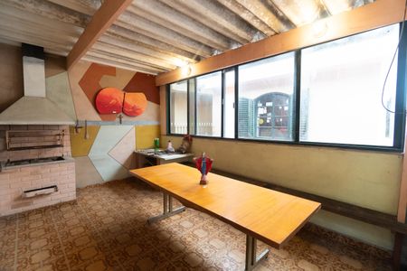Casa à venda com 420m², 3 quartos e 4 vagasChurrasqueira
