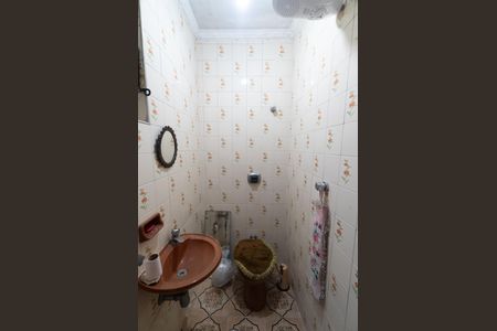 Casa à venda com 420m², 3 quartos e 4 vagasBanheiro de serviço