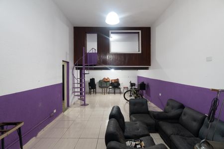 Casa à venda com 420m², 3 quartos e 4 vagasSalão