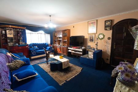 Casa à venda com 420m², 3 quartos e 4 vagasSala