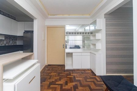 Sala de apartamento para alugar com 3 quartos, 68m² em Azenha, Porto Alegre