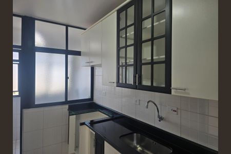 Apartamento à venda com 64m², 2 quartos e 1 vagaCozinha 