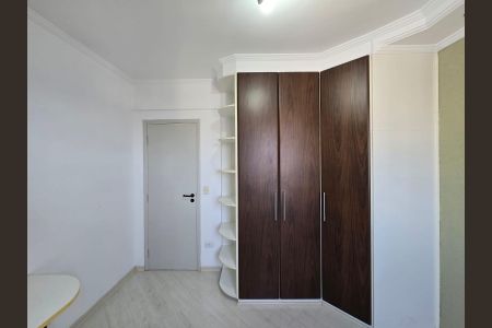 Apartamento à venda com 64m², 2 quartos e 1 vagaQuarto 02