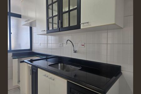 Apartamento à venda com 64m², 2 quartos e 1 vagaCozinha 