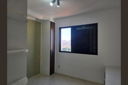 Apartamento à venda com 64m², 2 quartos e 1 vagaQuarto 02
