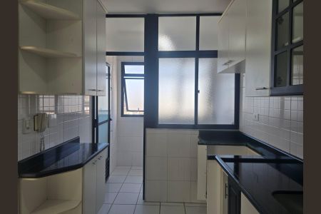 Apartamento à venda com 64m², 2 quartos e 1 vagaCozinha 