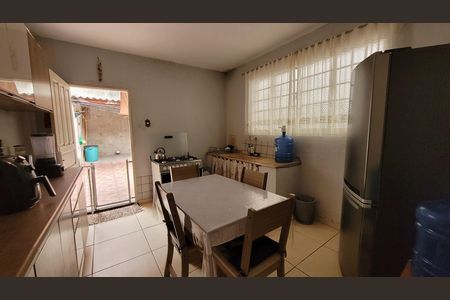 Casa para alugar com 70m², 1 quarto e 1 vaga Casa para alugar com 70m², 1 quarto e 1 vagaCozinha