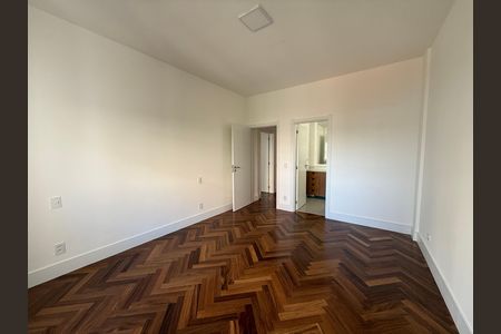 Apartamento à venda com 177m², 4 quartos e 1 vaga Apartamento à venda com 177m², 4 quartos e 1 vagasuite 2