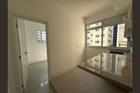 Apartamento à venda com 177m², 4 quartos e 1 vaga Apartamento à venda com 177m², 4 quartos e 1 vagaÁrea de Serviço