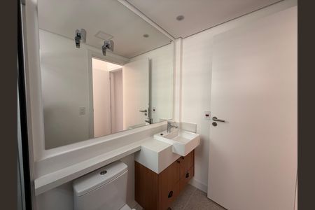 Apartamento à venda com 177m², 4 quartos e 1 vaga Apartamento à venda com 177m², 4 quartos e 1 vagaBanheiro 2