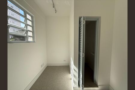Apartamento à venda com 177m², 4 quartos e 1 vaga Apartamento à venda com 177m², 4 quartos e 1 vagasuite empregada