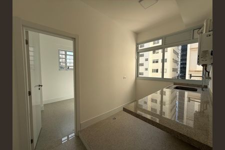 Apartamento à venda com 177m², 4 quartos e 1 vaga Apartamento à venda com 177m², 4 quartos e 1 vagaÁrea de Serviço