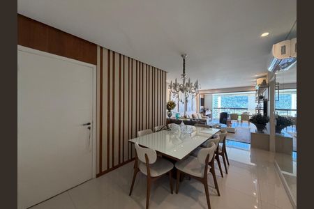 Sala de apartamento à venda com 4 quartos, 160m² em Barra da Tijuca, Rio de Janeiro