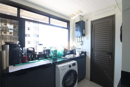 Apartamento à venda com 160m², 4 quartos e 2 vagasÁrea de serviço