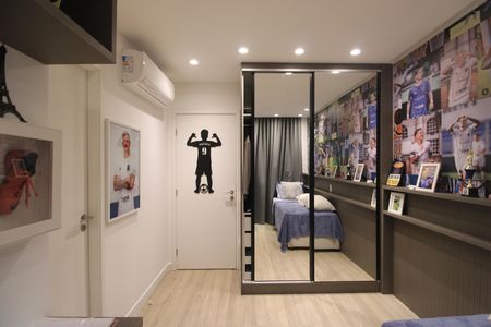 Apartamento à venda com 160m², 4 quartos e 2 vagasSuíte 1