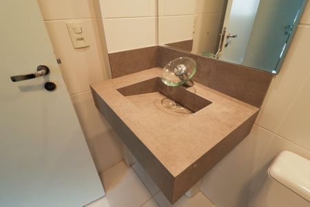 Apartamento à venda com 93m², 3 quartos e 2 vagas Apartamento à venda com 93m², 3 quartos e 2 vagasBanheiro da Suíte 2