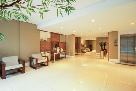 Apartamento à venda com 93m², 3 quartos e 2 vagas Apartamento à venda com 93m², 3 quartos e 2 vagasHall