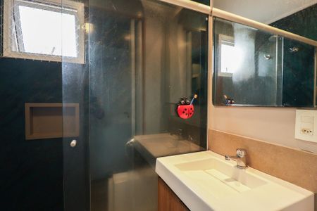 Apartamento à venda com 93m², 3 quartos e 2 vagas Apartamento à venda com 93m², 3 quartos e 2 vagasBanheiro da Suíte 1