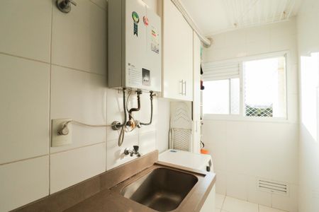 Apartamento à venda com 93m², 3 quartos e 2 vagas Apartamento à venda com 93m², 3 quartos e 2 vagasCozinha e Área de Serviço
