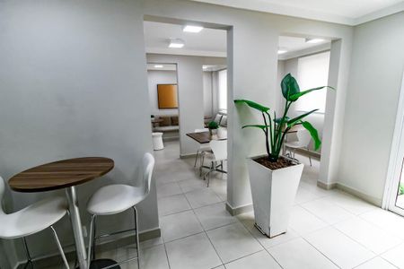 Apartamento para alugar com 41m², 2 quartos e sem vaga Apartamento para alugar com 41m², 2 quartos e sem vagaÁrea comum - Salão de festas