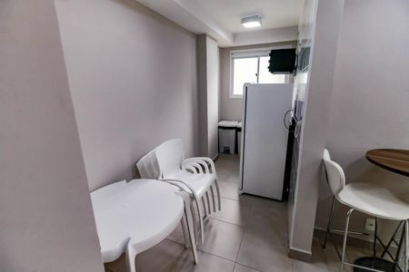 Apartamento para alugar com 41m², 2 quartos e sem vaga Apartamento para alugar com 41m², 2 quartos e sem vagaÁrea comum - Salão de festas