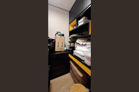 Apartamento à venda com 177m², 3 quartos e 3 vagas Apartamento à venda com 177m², 3 quartos e 3 vagasÁrea de Serviço