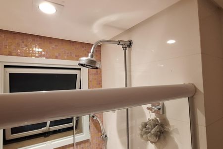 Apartamento à venda com 177m², 3 quartos e 3 vagas Apartamento à venda com 177m², 3 quartos e 3 vagasBanheiro da Suíte 2