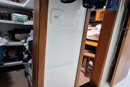 Apartamento à venda com 177m², 3 quartos e 3 vagas Apartamento à venda com 177m², 3 quartos e 3 vagasÁrea de Serviço