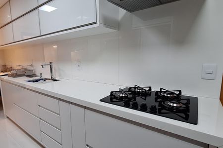 Apartamento à venda com 177m², 3 quartos e 3 vagas Apartamento à venda com 177m², 3 quartos e 3 vagasCozinha