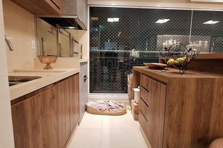 Apartamento à venda com 177m², 3 quartos e 3 vagas Apartamento à venda com 177m², 3 quartos e 3 vagasChurrasqueira