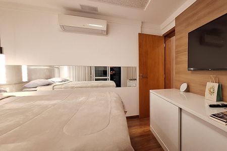 Apartamento à venda com 177m², 3 quartos e 3 vagas Apartamento à venda com 177m², 3 quartos e 3 vagasSuíte 1