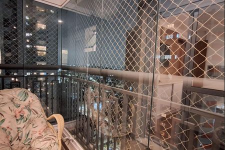 Apartamento à venda com 177m², 3 quartos e 3 vagas Apartamento à venda com 177m², 3 quartos e 3 vagasVista da Sacada