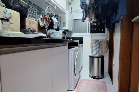 Apartamento à venda com 177m², 3 quartos e 3 vagas Apartamento à venda com 177m², 3 quartos e 3 vagasLavanderia
