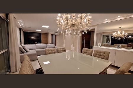 Apartamento à venda com 177m², 3 quartos e 3 vagas Apartamento à venda com 177m², 3 quartos e 3 vagasCopa